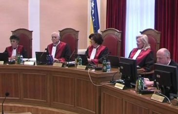 Ustavni sud BiH: „Jezik bošnjačkog naroda“ u skladu s Ustavom BiH