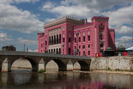 Čuveni američki lanac hotela kupuje Vijećnicu: Sarajevska ljepotica uskoro u novom izdanju