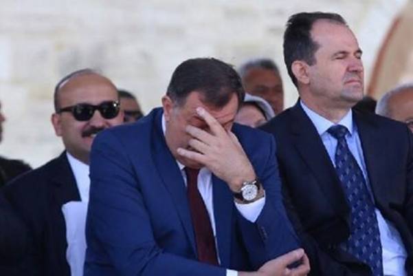 Pogledajte zbog koje zastave Dodik nije htio govoriti i zbog koga je htio napustiti otvaranje Ferhadije…