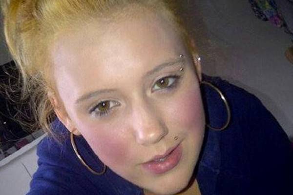 POTRESNO: Pogledajte posljednji Fejsbuk status tinejdžerke koja se ubila!