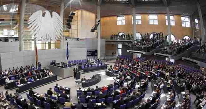 Bundestag: Zabrinuti zbog jačanja islamskog ekstremizma traže novi Ustav za BiH