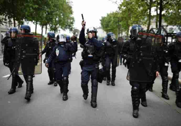 Nekoliko dana do početka EURA, a u Francuskoj vlada haos: Policija moli za pomoć, ISIL planira napade