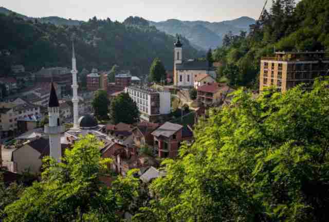 BOŠNJACI TRAŽE REFERENDUM: Hoće da se Srebrenica odvoji iz Republike Srpske