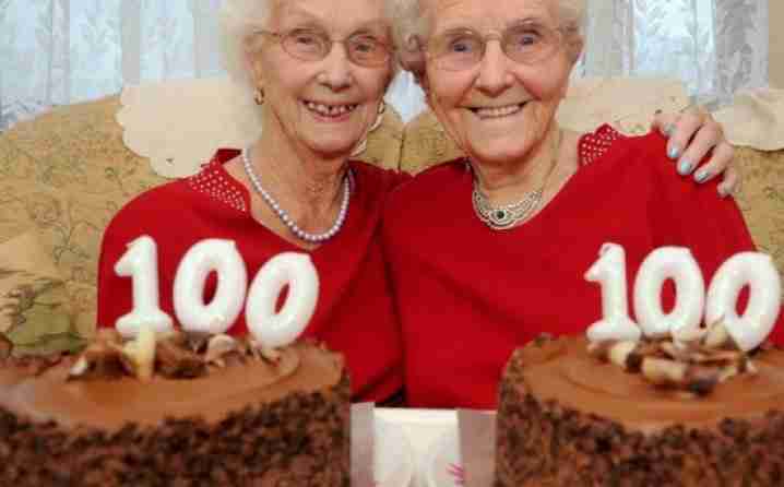 Sestre blizanke proslavile 100. rođendan: Evo u čemu je njihove tajna dugovječnosti