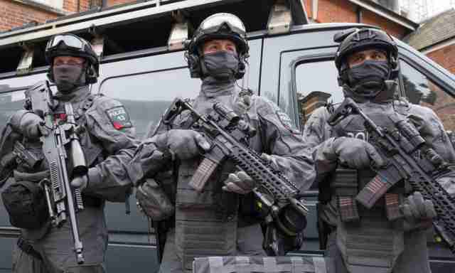 BEZBJEDNOSNI SLOM MI5: London u panici, svi prilazi blokirani…