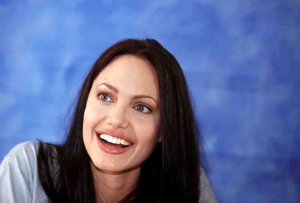 VOLI GLUMCE Čini se da Angelina Jolie ima novog frajera.