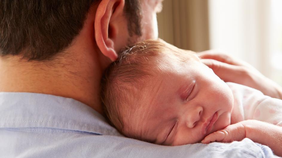 Volonteri grle bebe dok se bore za život – majke su im ovisnice.