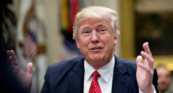 ‘Nervoza samo raste’: Osoblje Bijele kuće u strahu od kada se zaraženi Trump vratio