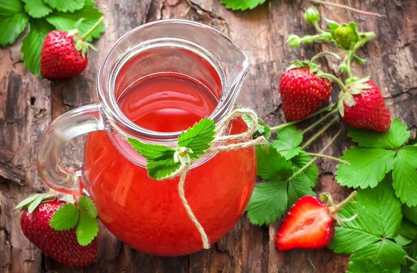Domaći sok od jagoda bez konzervansa: Nestvarno ukusan, najbolji za decu! (RECEPT)