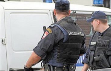 VIŠKOVIĆ U STRAHU DIGAO MUP NA NOGE: Policija Republike Srpske podnijela izvještaj protiv nastavnika iz Trebinja, evo za šta ga sumnjiče…