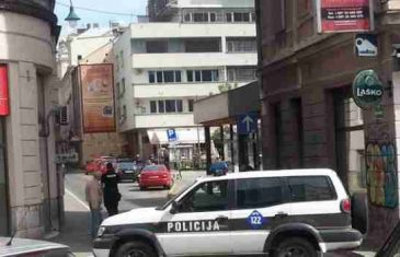 Incident u centru Sarajeva: Petorica momaka pretukli mladića