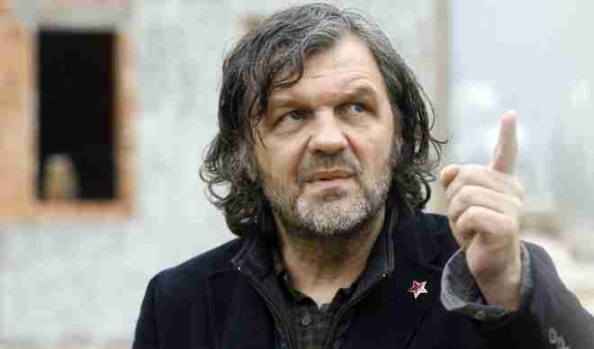 EMIR KUSTURICA U SUZAMA ZBOG NJEGOVE SMRTI, NAPISAO MU OPROŠTAJNO PISMO: Nikad mu nije bilo teže!