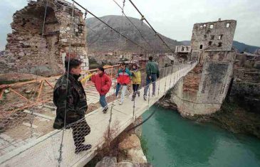 Sjećanje na terorizam: Kako je srušeno 11 mostarskih mostova