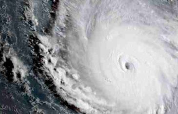 Uragan Irma počeo ubijati ljude, ali stiže još gora katastrofa: Na Atlantiku se formiraju dva nova opasna uragana!