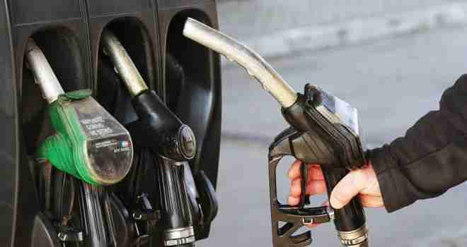 LOŠE VIJESTI ZA VOZAČE: Cijene nafte na najvišem nivou od marta, slijede…