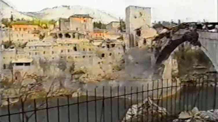 Pakao iz ratnog Mostara: Kako su novinari CNN-a i BBC-a izvještavali 1993. godine
