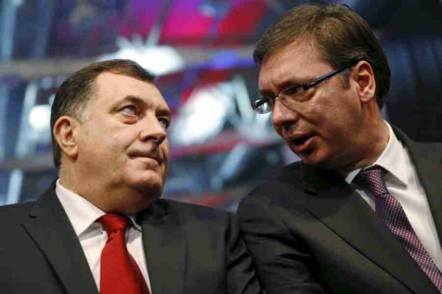 BEOGRAD ZABRINUT DODIKOVIM ‘SRLJANJEM’: Prvi put Vučić i Dodik na suprotnim stranama!