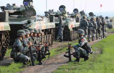 JEZIVE PROGNOZE: Kina mobiliše vojsku, sprema se za svetski rat koji će početi do marta 2018.