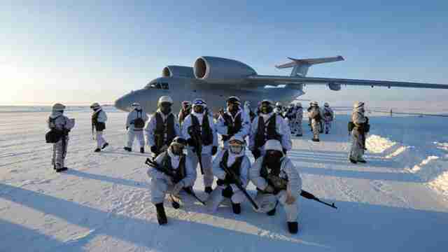 Nove baze, oružje i uniforme za minus 60: Rusi se spremaju za odbranu Arktika…