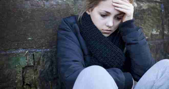 Može li izolacija dovesti do depresije? Kada postaje zabrinjavajuće i kada se obratiti stručnjaku?