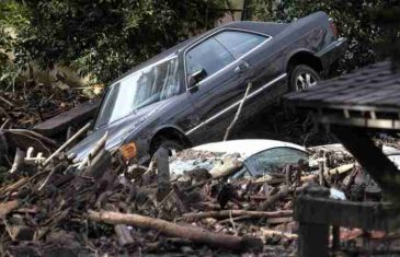 Najmanje 13 ljudi poginulo pod klizištima u južnoj Kaliforniji
