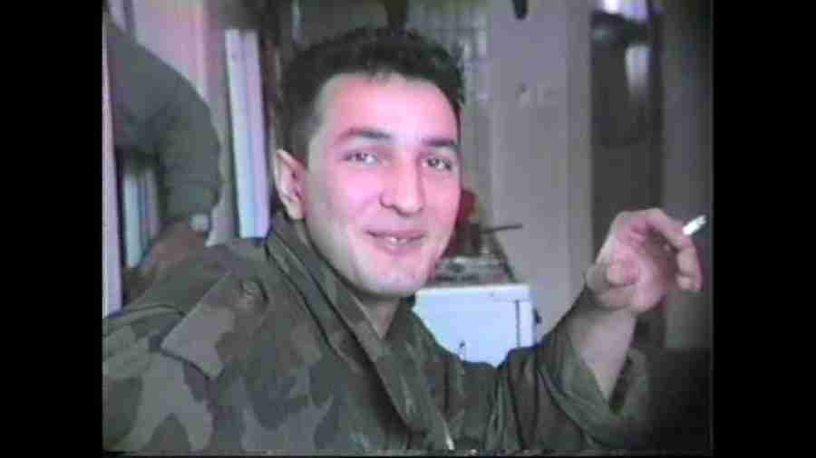 Bivši Vikićev specijalac, jedan od junaka legendarnog spota „Vojnik sreće“, danas se ne odvaja od Fahrudina Radončića