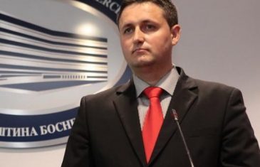 MILORADA ĆE RASPAMETITI: Bećirović predložio da se prvi migrantski centar gradi u Dodikovom dvorištu