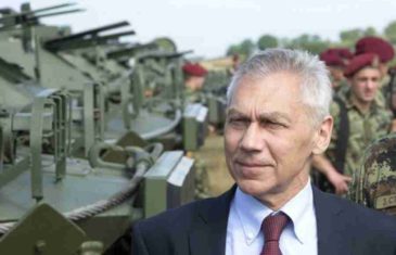 RUSIJA U PANICI ZBOG AMERIČKE OFENZIVE NA BALKAN: Bivši ambasador u BiH zabrinut zbog „brzog rješenja“ za Kosovo, SPOMINJAO JE I DEJTON…