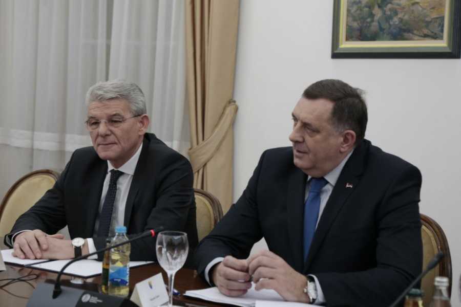 Džaferović: Dodik iz Predsjedništva odlazi poražen, ANP koji smo usvojili neka urami na zid