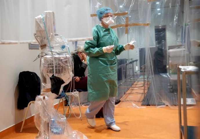 OČAJNIČKI VAPAJ SA APENINA OBIŠAO SVIJET; U talijanskoj bolnici zaraženo 25 od 90 doktora: “Na izmaku smo snaga…”