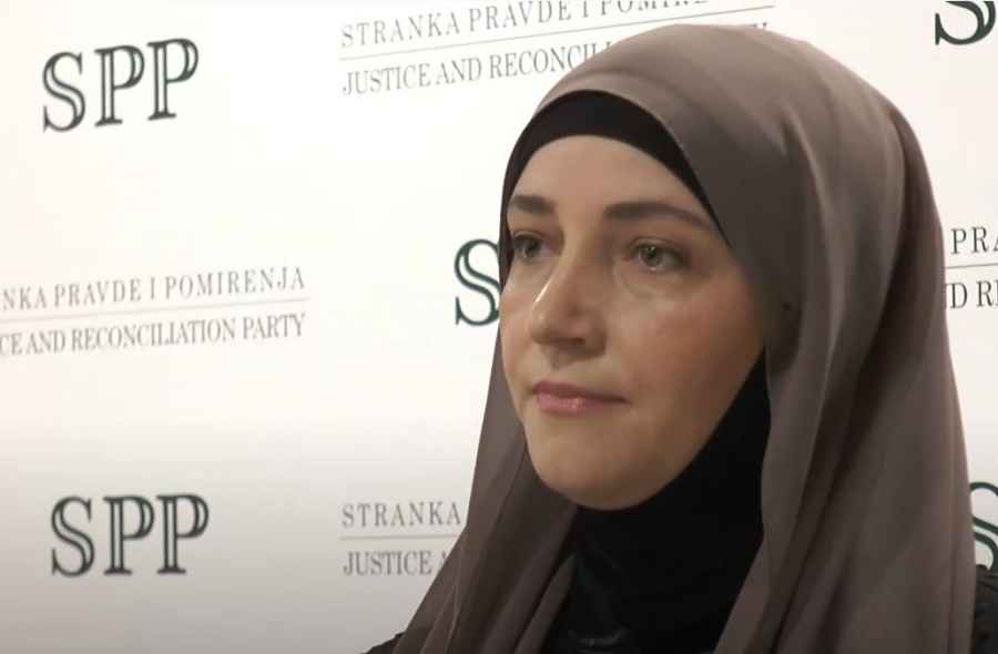O NJOJ BRUJI SRBIJA: Hidžab prvi put u povijesti u Skupštini Srbije, nosit će ga doktorica iz Sandžaka…