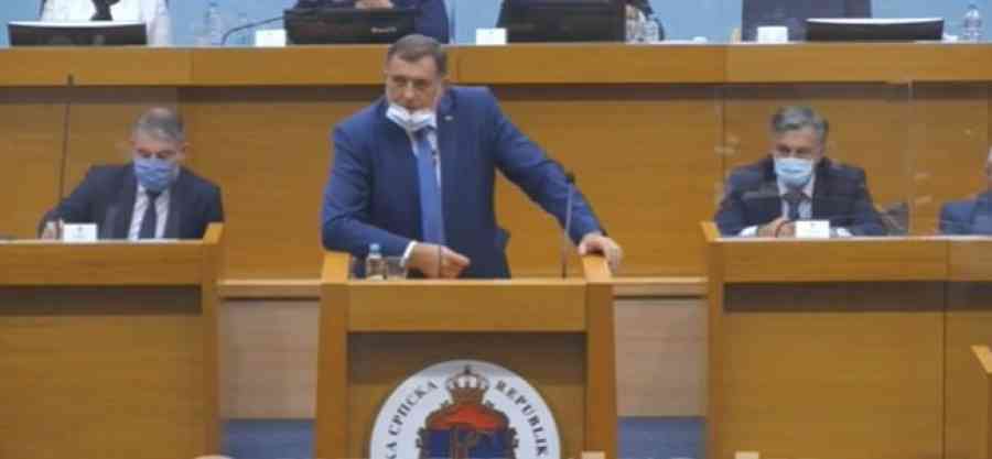 ŠOK U PARLAMENTU REPUBLIKE SRPSKE: Pogledajte okršaj Dodika i Vukanovića koji je nadmašio sve dosadašnje skandale…