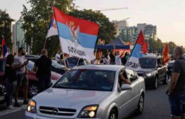 PROMPTNA REAKCIJA NA “KOLONU LJUBAVI” U NIKŠIĆU: Krenula autolitija iz Beograda do granice sa Crnom Gorom