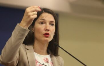 JELENA TRIVIĆ NAPISALA STATUS: “Što se tiče koncerta Baje Malog Knindže, sva prepucavanja…”