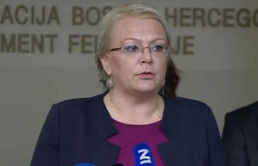 LIDIJA BRADARA IZGUBILA ŽIVCE: “Rezolucija Bundestaga je NARUČENA, to su zlonamjerne kvalifikacije. Predsjednik Čović nije…”