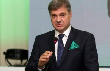 DENIS ZVIZDIĆ UPOZORAVA: „Pozivam visokog predstavnika u BiH Christiana Schmidta da odmah…“