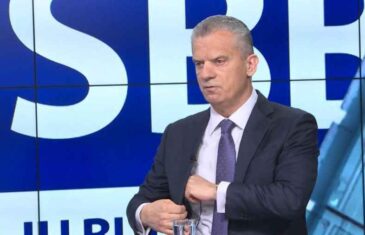 “NEKA BAKIR PUTUJE”: Oglasio se i Radončić o odlasku lidera SDA na sastanak u Bruxelles