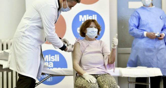 ‘Ni osjetila nisam, nemojte se bojati’: Prva Hrvatica podijelila iskustvo nakon što je primila vakcinu protiv koronavirusa