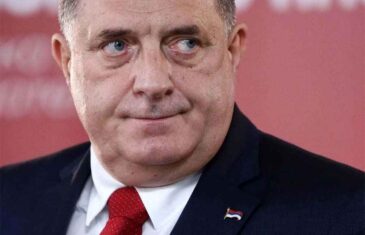 POKISLI DODIK SE PROPISNO IZBLAMIRAO: “Ovo je na neki simboličan način poruka da ni kiša ni nevrijeme ne mogu ništa ako se Srbija…“