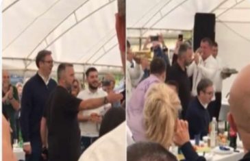 MASKE SU PALE: Pogledajte kako je Aleksandar Vučić dočekan na slavlju notornog vlasnika…