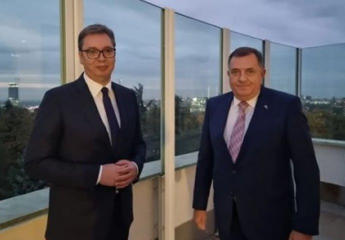 Vučić i Dodik se boje sankcija, traže nagradu za smirivanje tenzija koje su izazvali