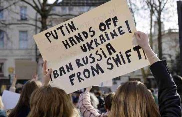 Sve više država za izbacivanje Rusije iz SWIFT-a: ‘Je li to dovoljno? Nije. Je li potrebno? Apsolutno‘