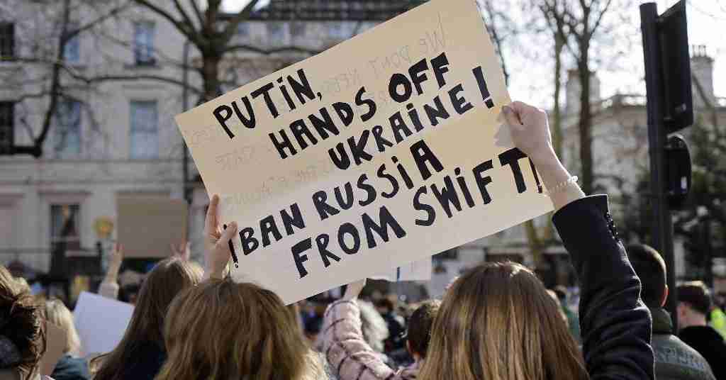 Sve više država za izbacivanje Rusije iz SWIFT-a: ‘Je li to dovoljno? Nije. Je li potrebno? Apsolutno‘