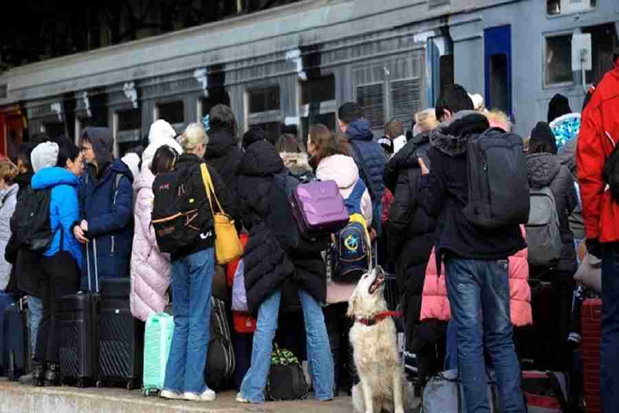 PRIHVAT IZBJEGLICA: Prvi specijalni vozovi sa Ukrajincima pristižu u Češku, više od…