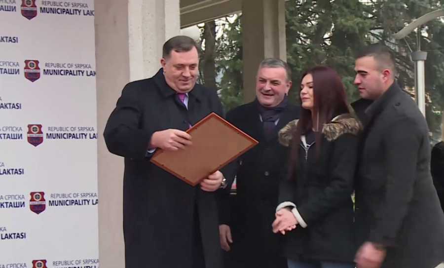 NAPRAVIO RADIKALAN ZAOKRET: Bio je desna ruka Milorada Dodika, a evo gdje živi danas i čime se bavi…