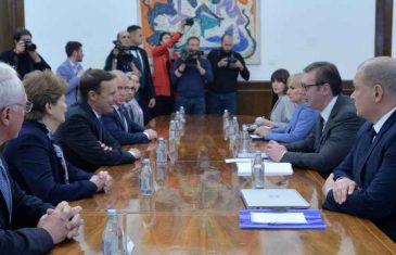 Šta su američki senatori ponudili Vučiću da okrene leđa Putinu? Cure detalji sastanka: Na stolu su dvije izdašne ponude