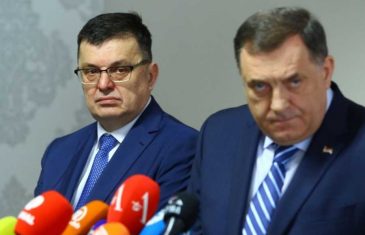 “SLOBODNA BOSNA” OTKRIVA: Dok se Dodik žali na “unilateralno djelovanje” bošnjačkih predstavnika, Tegeltija je namjeravao obratiti se Vijeću sigurnosti UN-a bez znanja Džaferovića i Komšića