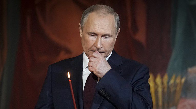 Putin je hitno operiran? Izgleda sve lošije, a snimka s KGB-ovcem otvara sumnju. Spominju rak, ali i kemoterapiju…