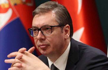 Tajna Vučićevog ormara: Odjeća mu je markirana i skupa, a plaća 1.400 eura