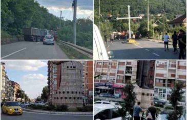 ŽESTOKO SE KUHA NA KOSOVU: Blokade puteva, teški kamioni prepriječili ceste, narod na ulicama, sirene ne prestaju…